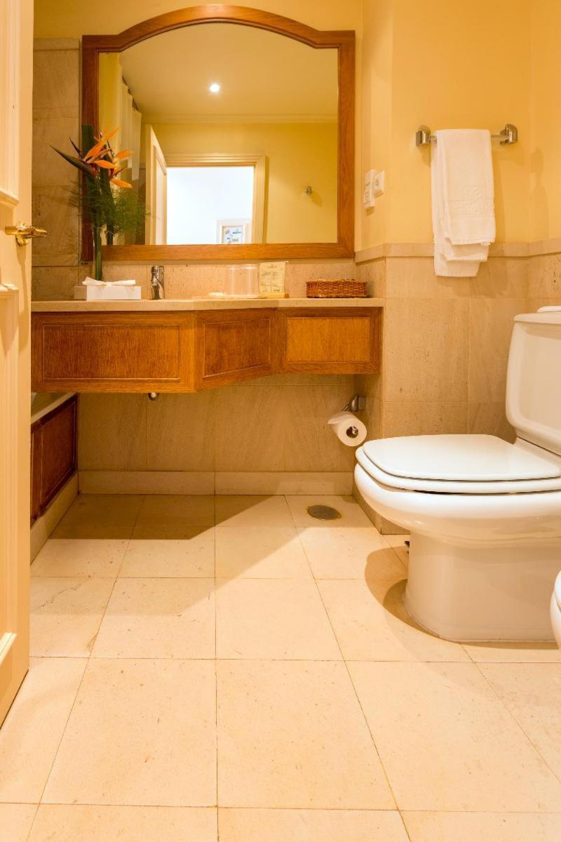 Quinta Do Estreito Hotel Câmara de Lobos Kamer foto